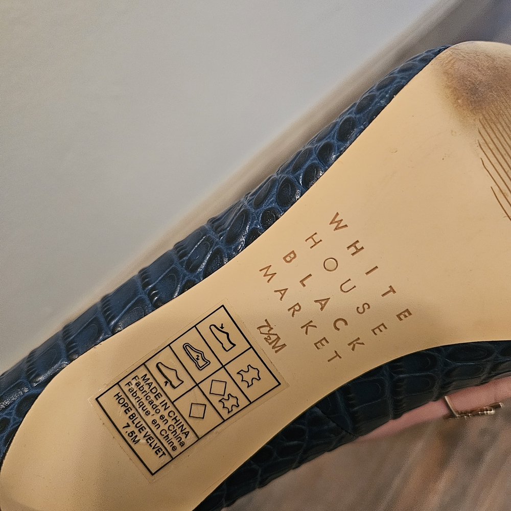 White House Black Market Blue Croc-Embossed Heels - Picture 7 of 11